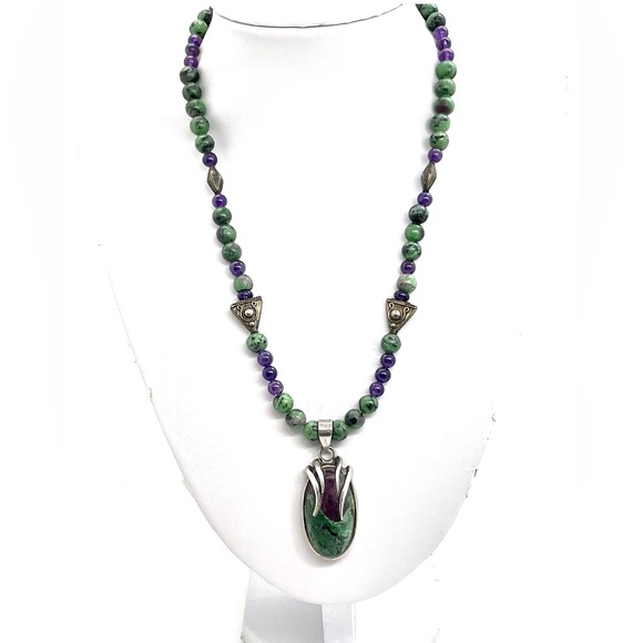 Ruby in Zoisite Natural Beaded Pendant Necklace - Picture 8 of 9
